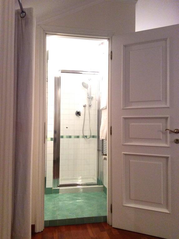 Apartment La Mansarda アルバ 部屋 写真
